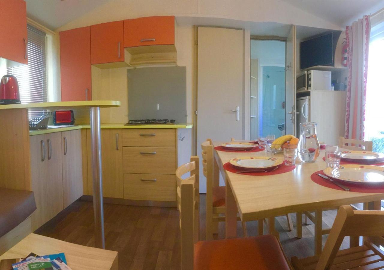 Mobilhome Climatise 3Ch 6P Dans Parc Des 7 Fonts Агде Екстериор снимка